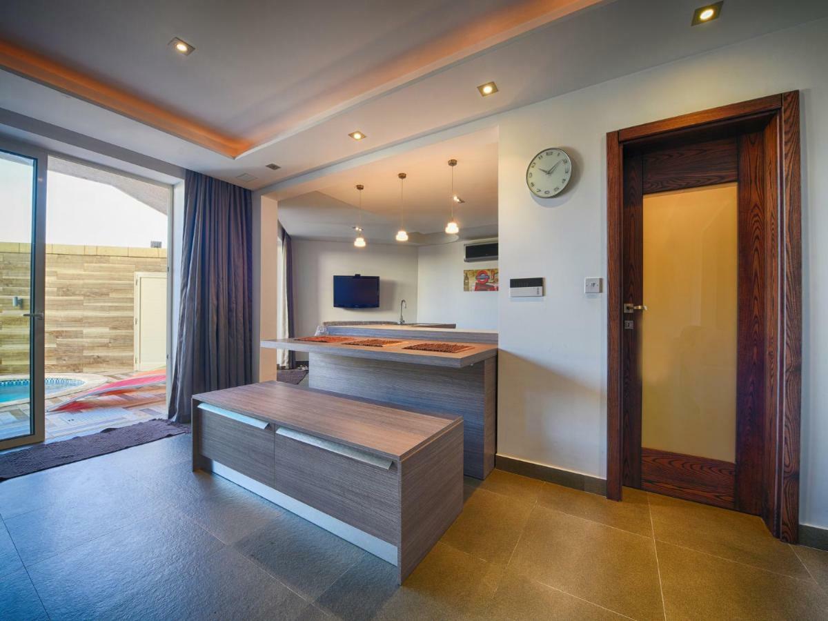 Anthony'S Maisonette Qala Exterior foto